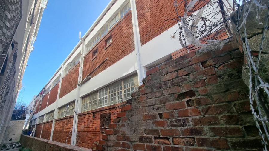 1 Bedroom Property for Sale in Woodstock Western Cape